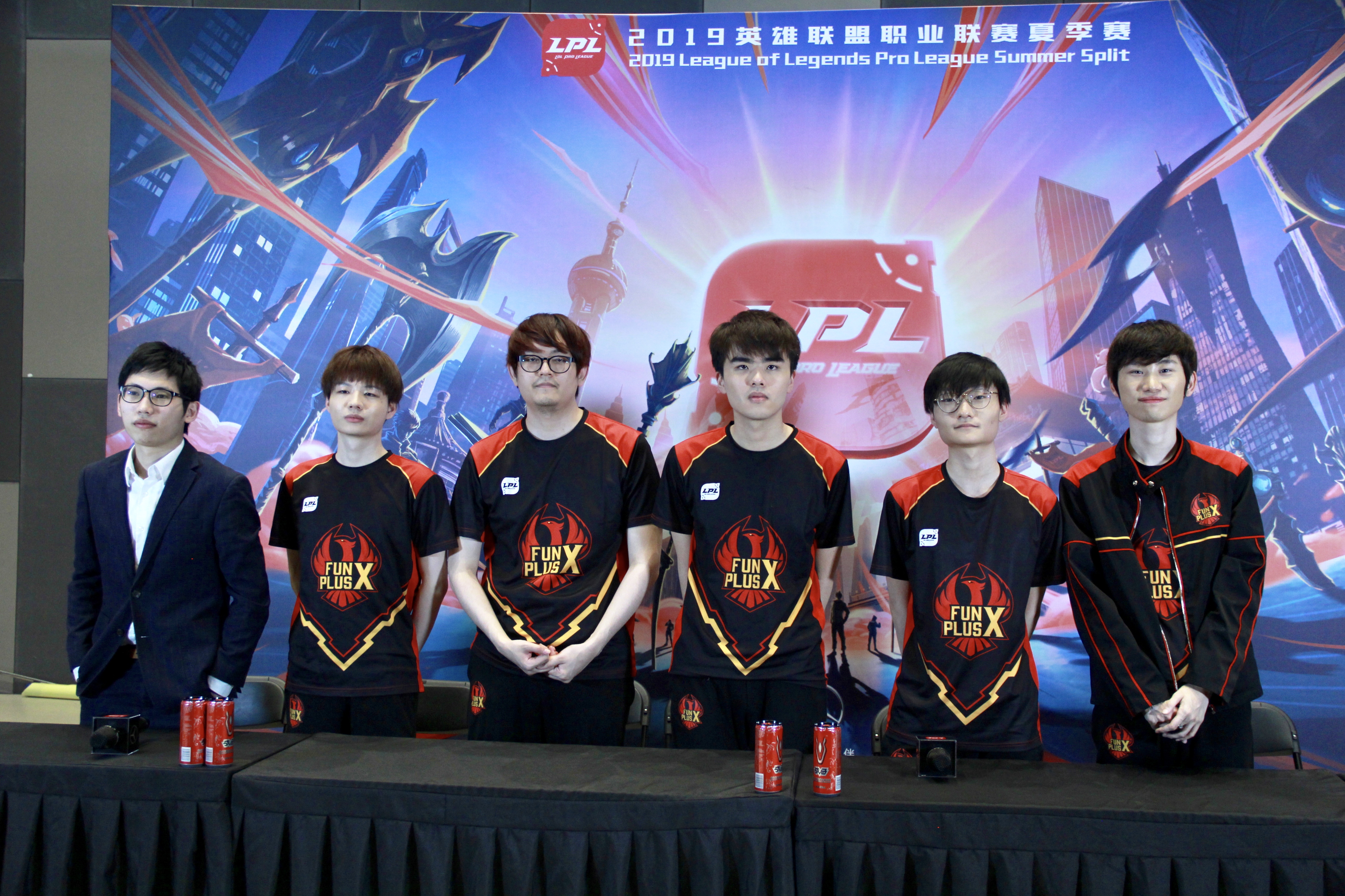 爱游戏体育平台-Doinb连续二十场比赛得分超过败北，SKT不断突破！再创辉煌时刻-爱游戏体育平台