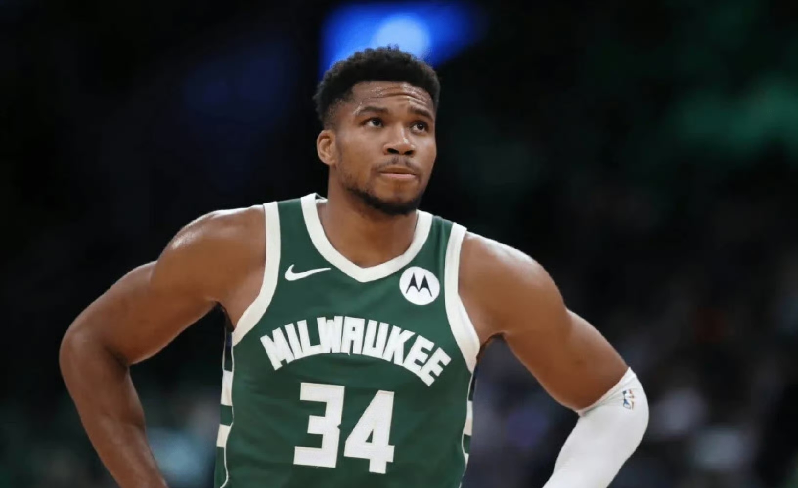 ayx-刷新纪录引爆全场！，字母哥意外战胜切尔西全场沸腾不已-ayx