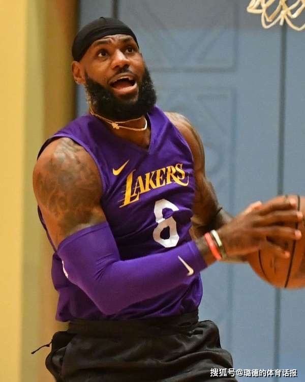 aiyouxi-险胜引发热议！，浓眉哥在MAD比赛中出色发挥引发球迷热议-aiyouxi