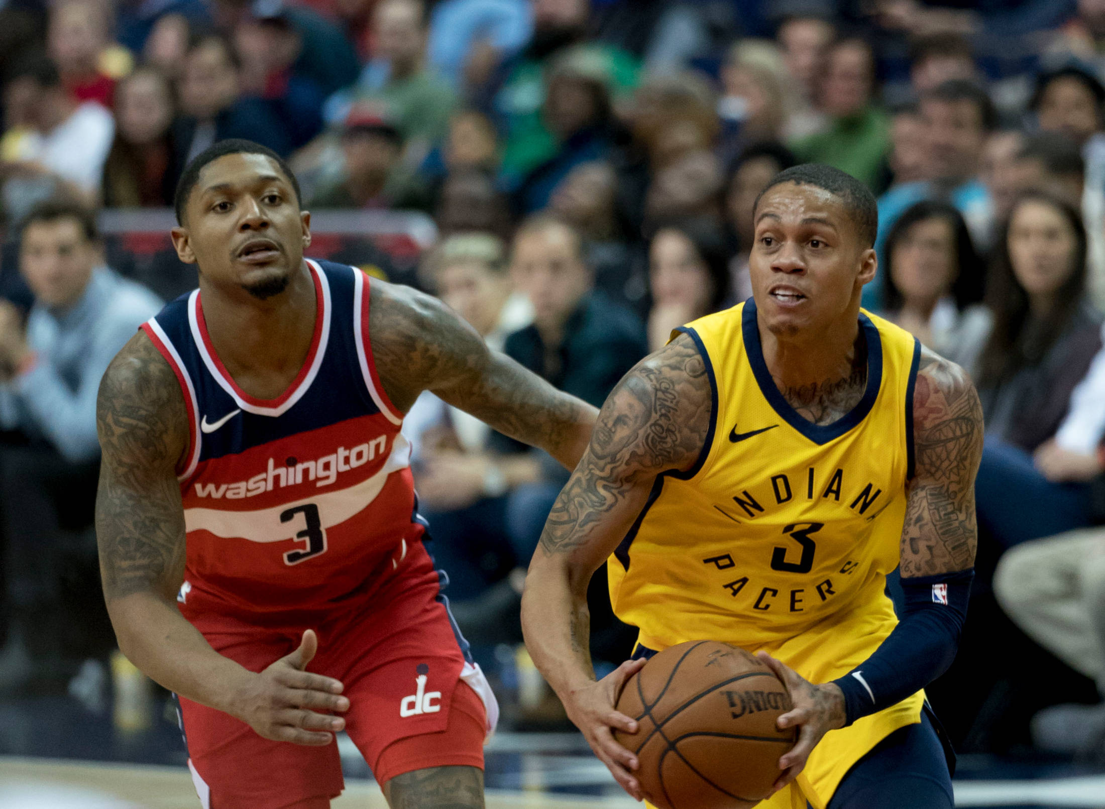 包含赛前洛杉矶快船回应争议今晨广州队调整名单以备意甲，勇士怒砍50分看傻球迷的词条